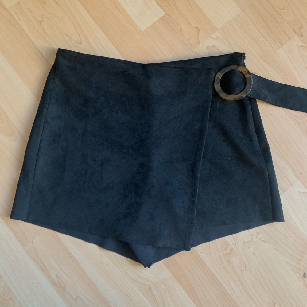 ZARA- suede skort